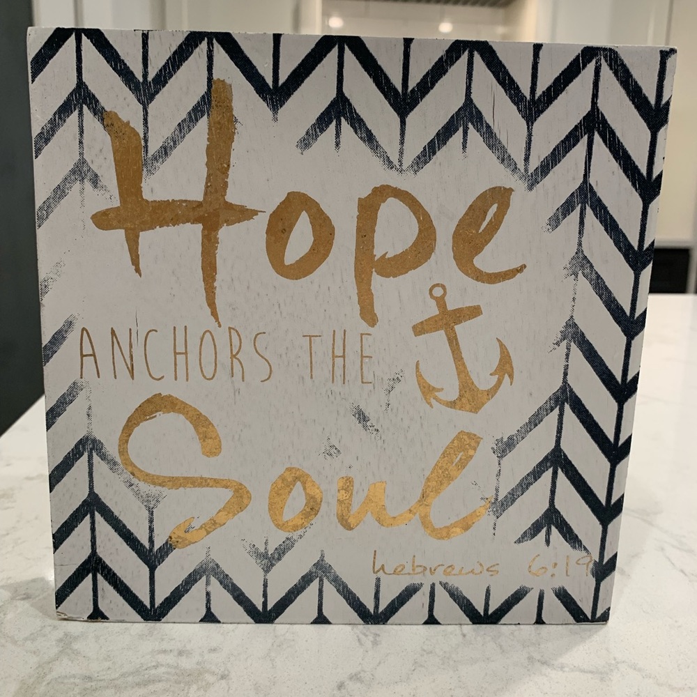 Hope anchors the soul sign